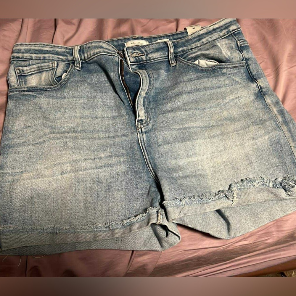 KanCan Light Blue Denim Cropped Shorts